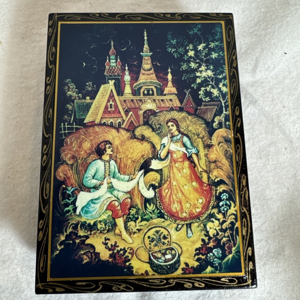 Vtg Russian USSR Palekh Lacquer Box Handpainted Folklore Ruslan Fairy Tale 5.5x4
